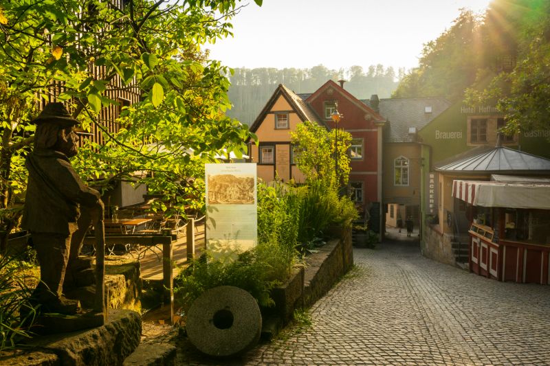 Podél Křinice přes Kyjovské údolí do Hřenska.JPG