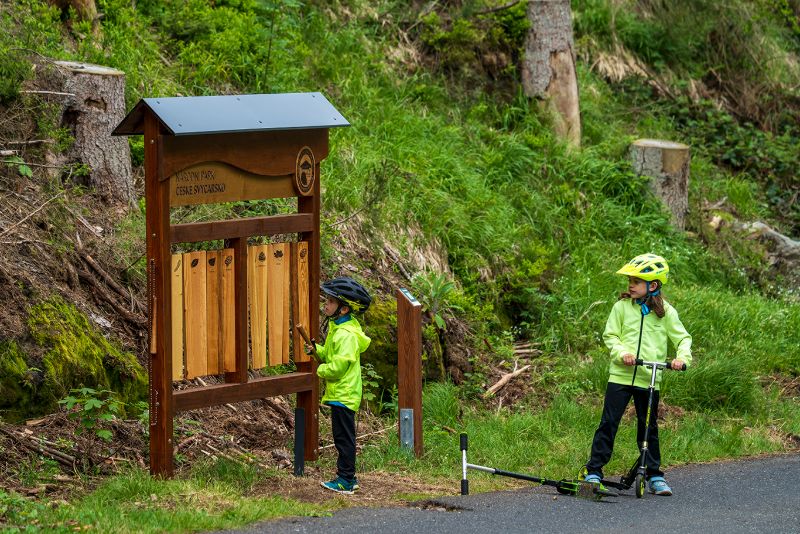 Podél Křinice přes Kyjovské údolí do Hřenska  (9).jpg